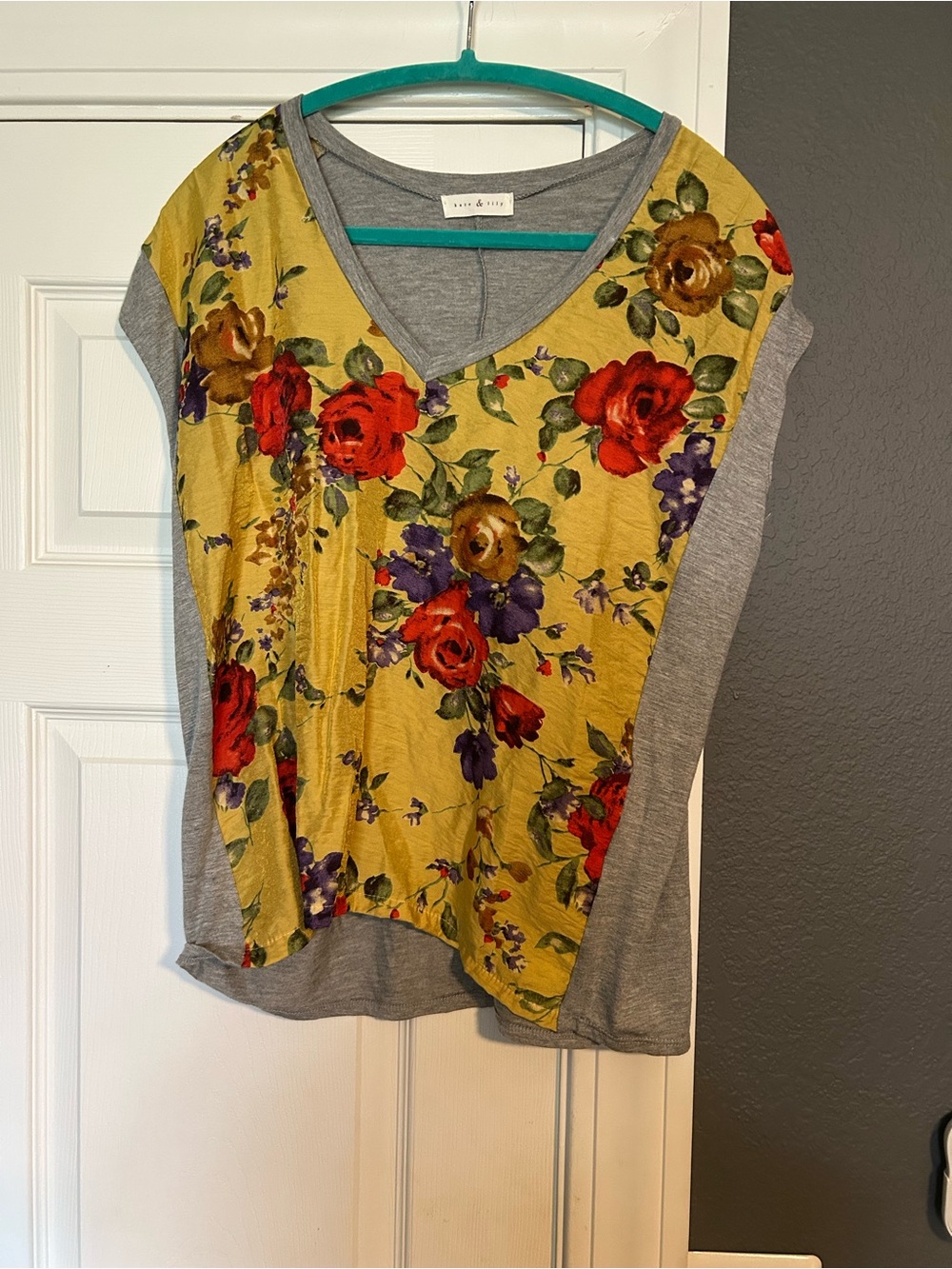 Kate and Lily Yellow Floral V-Neck Mixed-Media Blouse